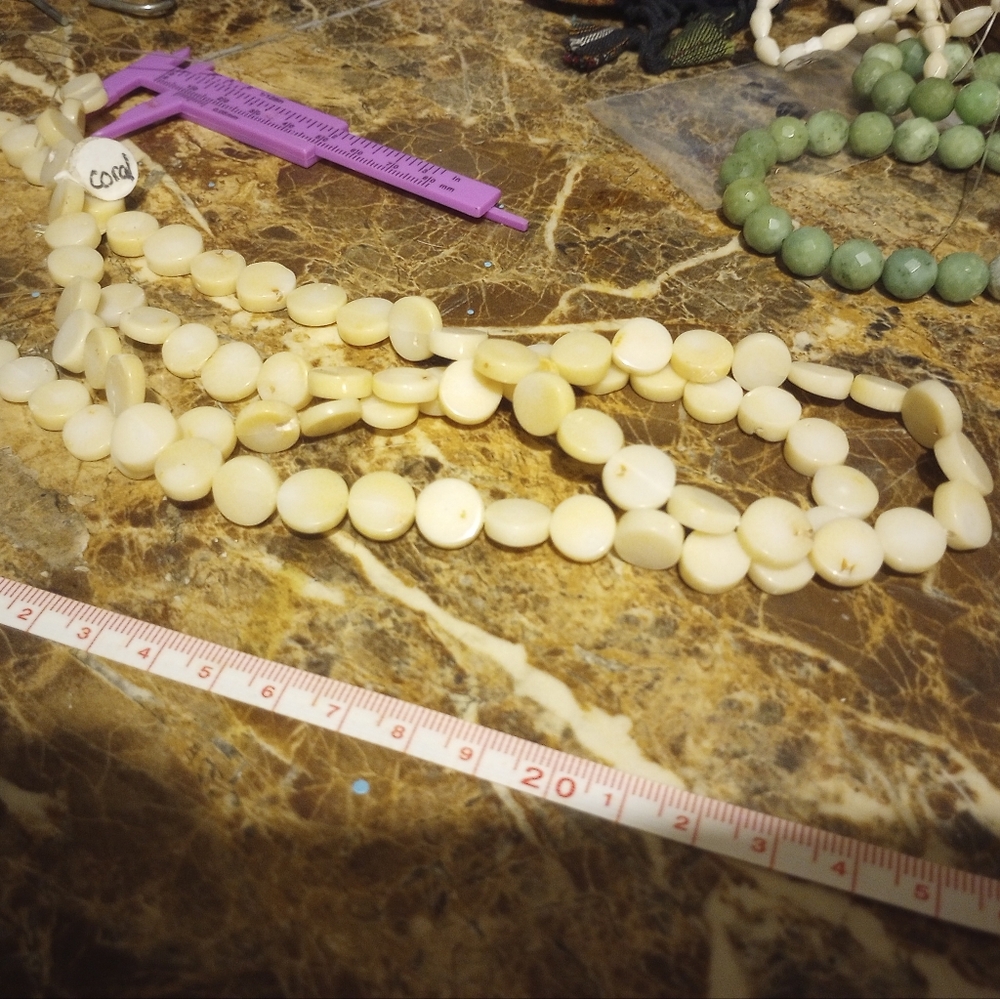 African beads miscellaneous lot